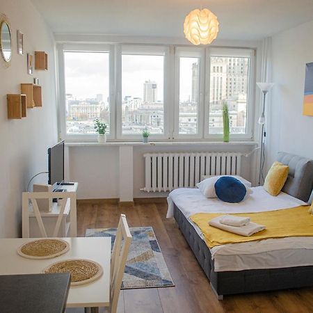 Sweet Life Apartment Next To Metro Station Warschau Buitenkant foto